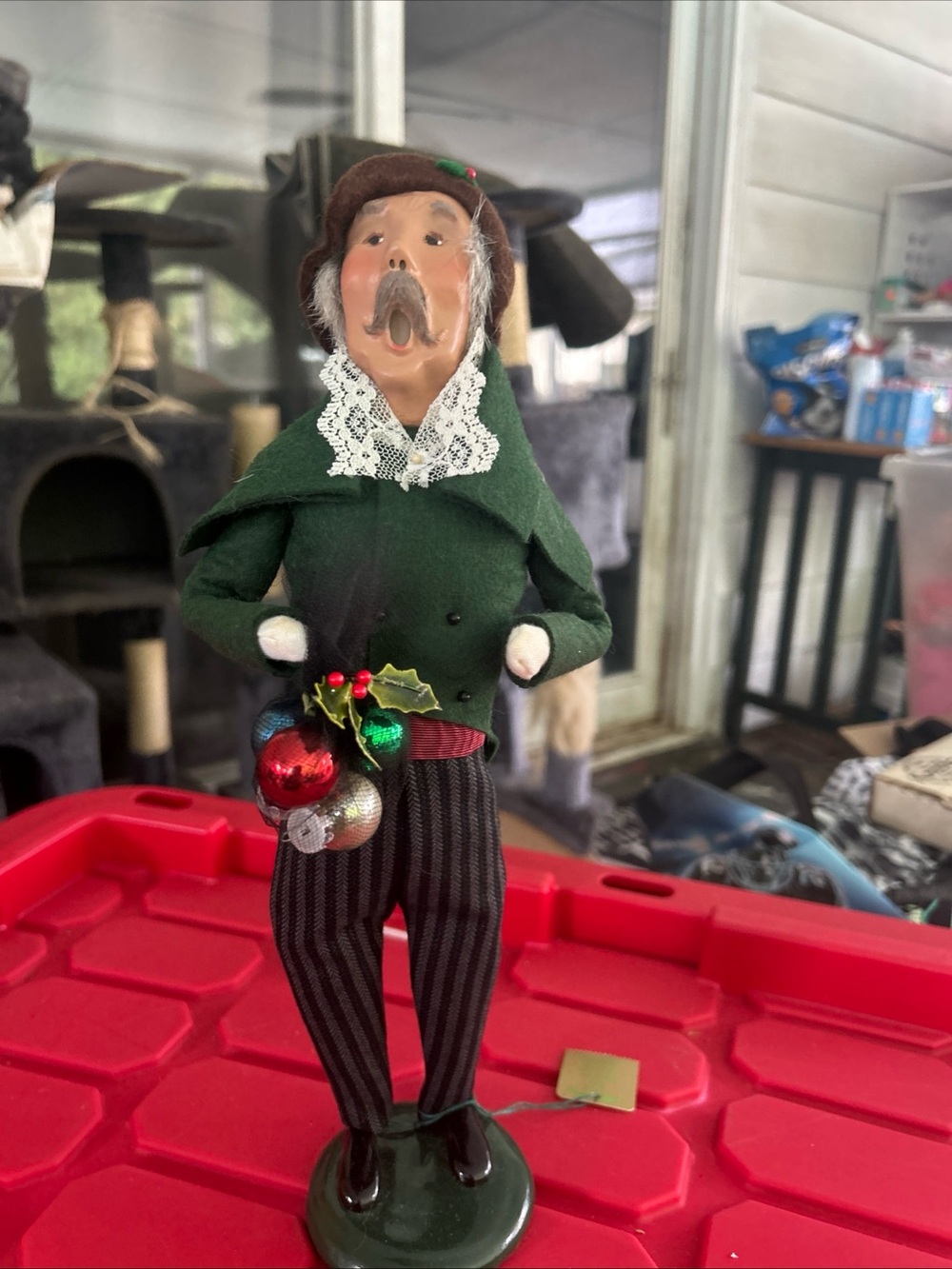 Byers choice Holiday Caroler Figurine in Green Coat
